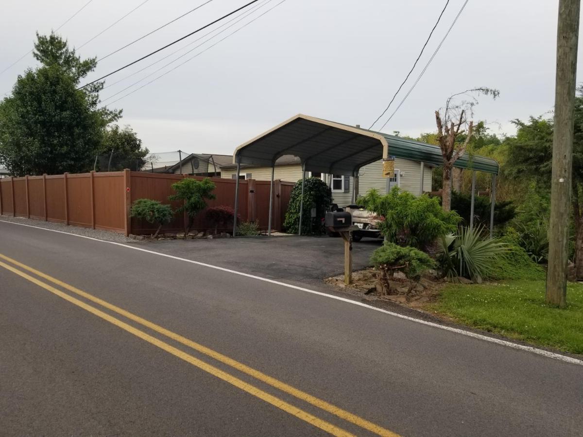 Private Pet Friendly Near Exotic Deer Farm Close To Pigeon Forge, Gatlinburg Tn Holiday home Sevierville